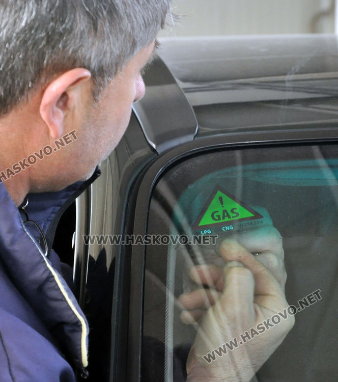 Огромна  опашка край Хасково за сертифициране на автомобилните газови уредби