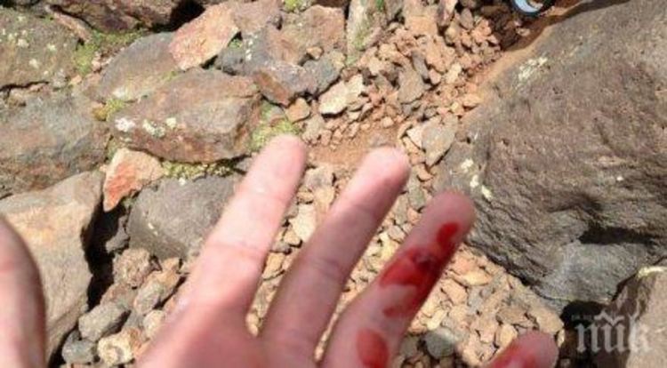 Кърджалийка плаши опонент с джобно ножче, той я обезврежда с лопата