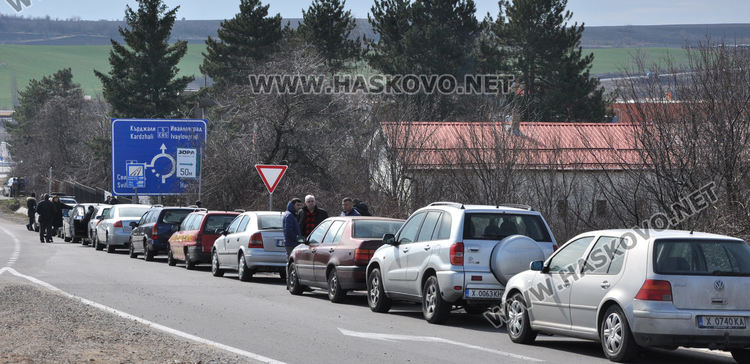 Огромна  опашка край Хасково за сертифициране на автомобилните газови уредби