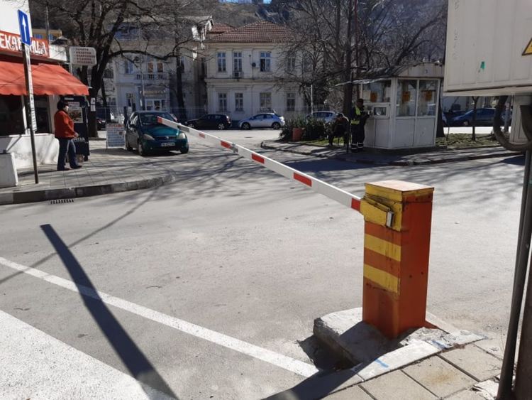 Стартира издаването на пропуски за влизането на коли в пешеходната зона