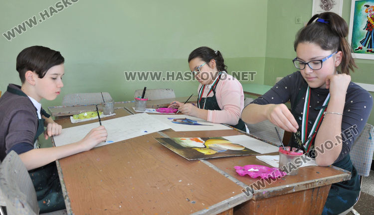 Школа "Колорит" и 8 млади художници с награди от национални конкурси