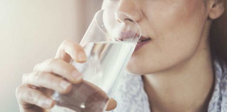Топлата вода подобрява циркулацията и успокоява нервната система
