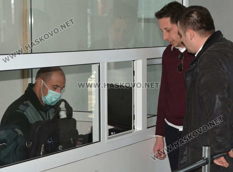 Пътници от четири дестинации се водят рискови за коронавирус на границата ни с Турция