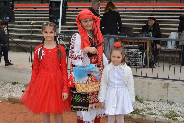 „Жива мартеница – трикольор“ създадоха 510 деца от Харманли