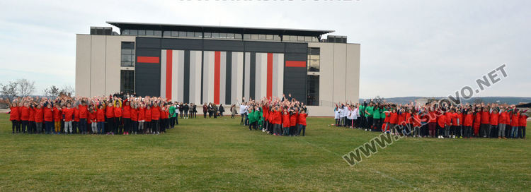 „Жива мартеница – трикольор“ създадоха 510 деца от Харманли