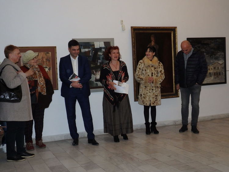 Експозиция с произведение на Христо Явашев - Кристо откриха в Димитровград