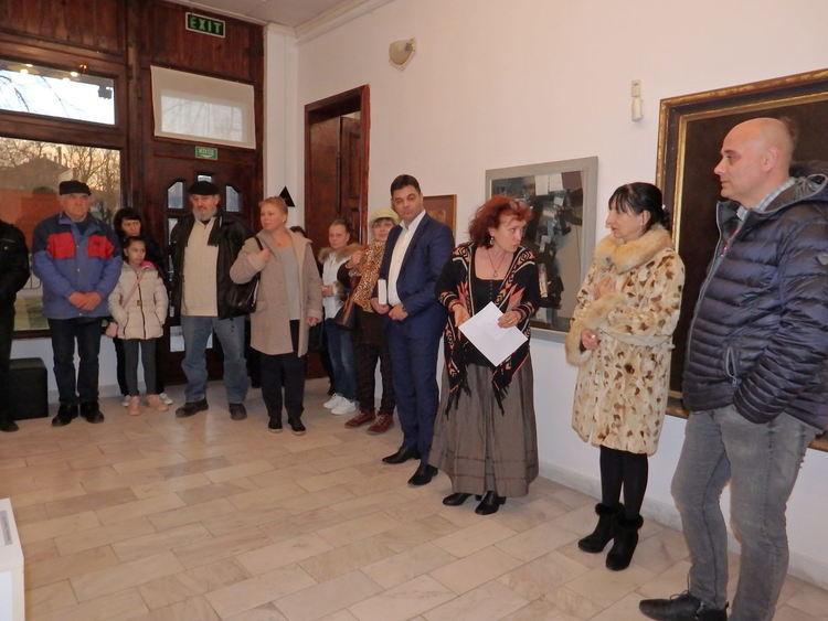 Експозиция с произведение на Христо Явашев - Кристо откриха в Димитровград