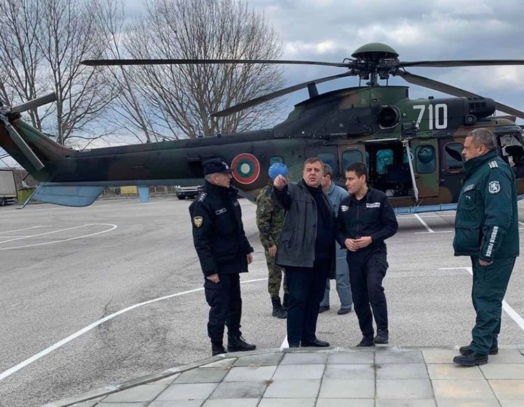 Военният министър Каракачанов: Границата ни... свещена е и ще я опазим