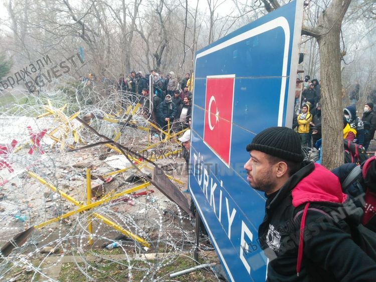 Десет хиляди мигранти обсаждат Одрин, напират към Гърция и България