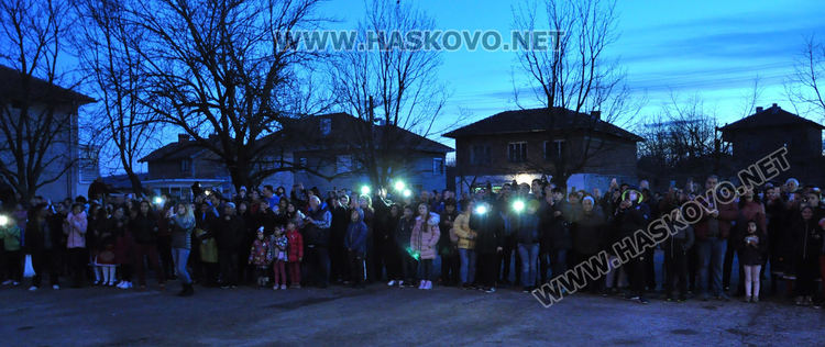 18-метрова клада в с. Добрич изгоря на Сирни Заговезни за здраве
