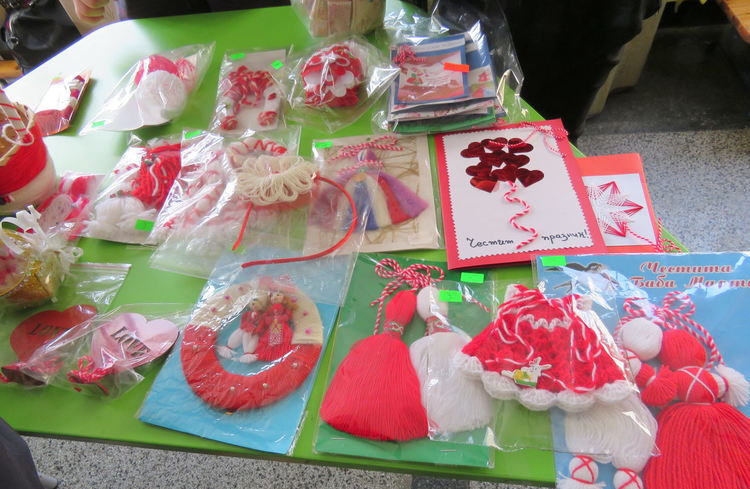 3 440 лв събраха Алековци на благотворителния базар за Михаела