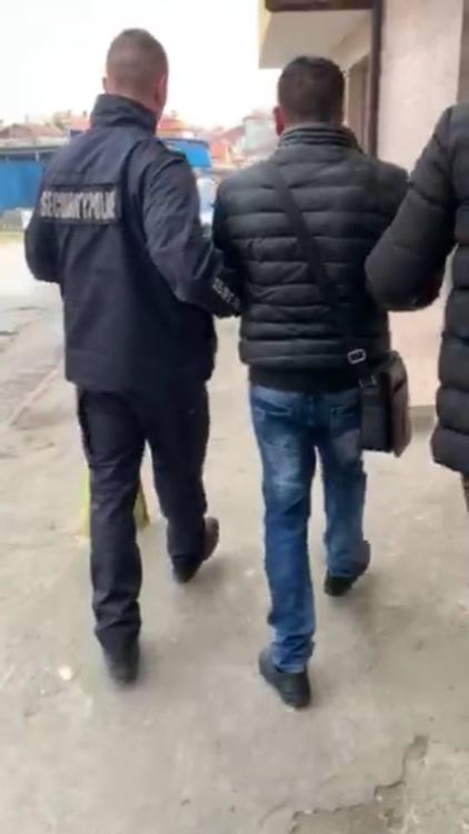 В спецакция: Задържаха 11 души, тормозили "Република" и Узунджово