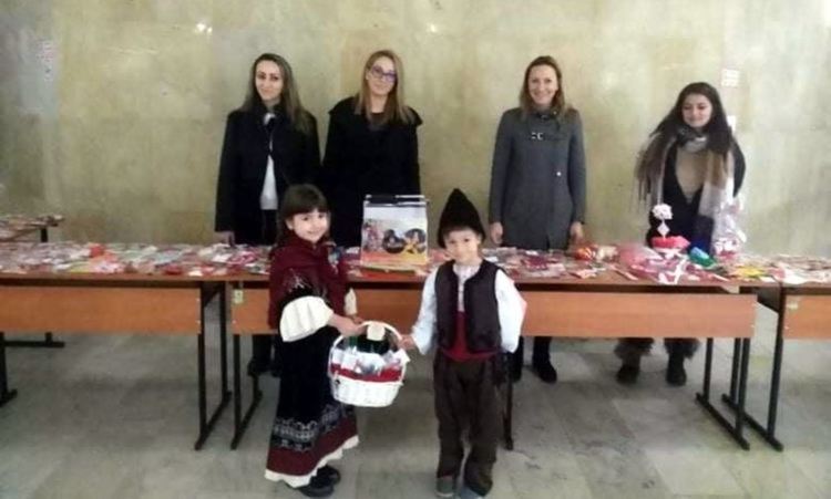 Благотворително: над 2 400 лв бяха събрани за Анхел и Адис от продажбата на мартенички, изработени от деца със специални образователни потребности 