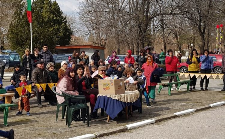 Караджаловци отново превърнаха Заговезни в общоселски празник