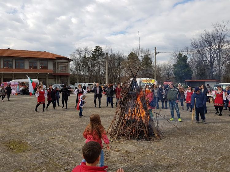Караджаловци отново превърнаха Заговезни в общоселски празник