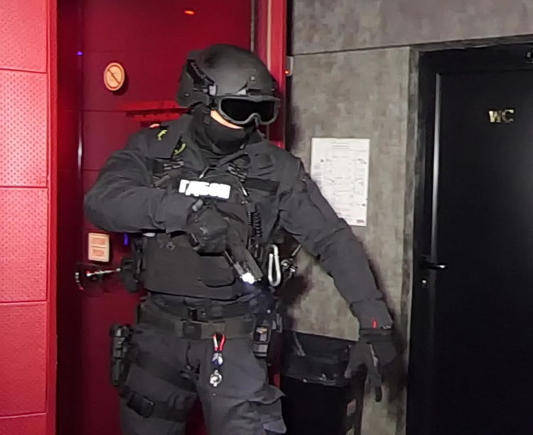 Tри столични стриптийз бара предлагали проститутки за 150 лв. за час (видео)