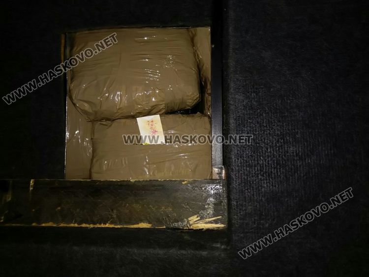 34 кг марихуана за близо 140 бона спрени на ГПП Капитан Андреево