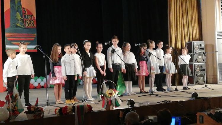 Първомай почете паметта на героите, донесли Свободата