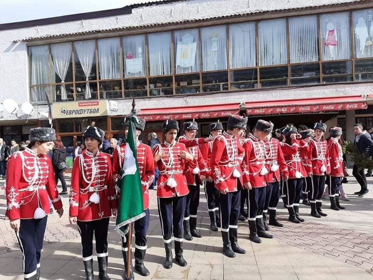 Панихида, цветя и венци, слова и поклон пред паметника на загиналите за Свободата в Смолян