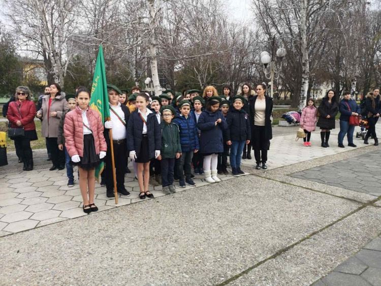 Първомай почете паметта на героите, донесли Свободата