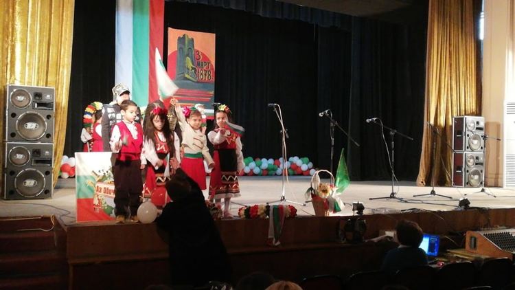 Първомай почете паметта на героите, донесли Свободата