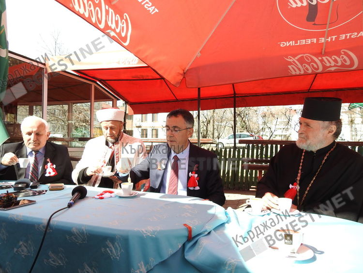 Преходното и непреходното в Третомартенското кафе в Кърджали