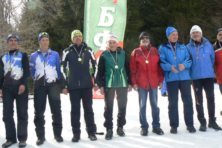 Състезателите на "Компас" с редица призови места от Държавното по ски ориентиране