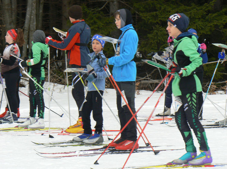 Състезателите на "Компас" с редица призови места от Държавното по ски ориентиране