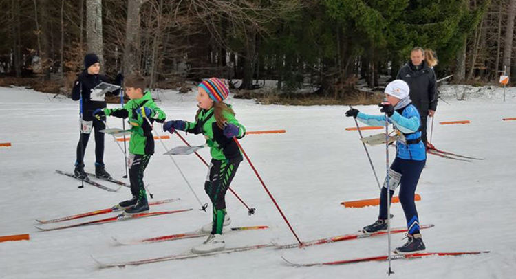 Състезателите на "Компас" с редица призови места от Държавното по ски ориентиране