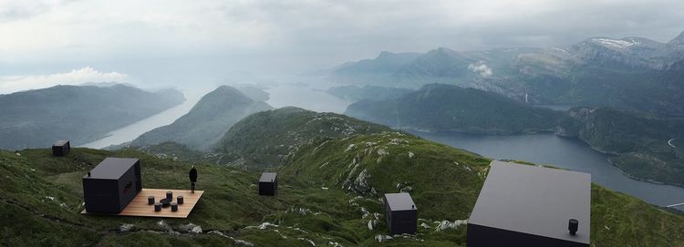 Мини хотели "къщички за птици" накацаха над норвежките фиорди