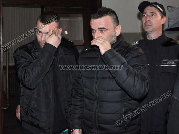 Шофьор на автобус и механик остават в ареста заради марихуана за 140 000 лева