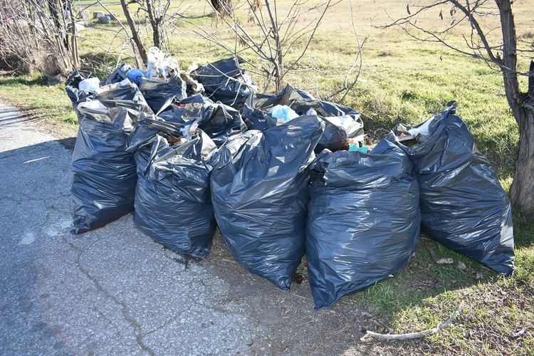 Актове за изхвърлящи отпадъци на нерегламентирани места в Асеновградско