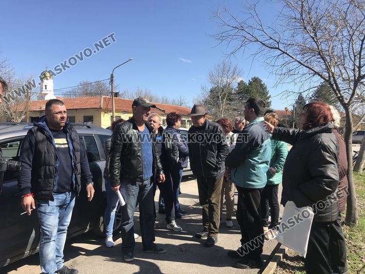 „Болярово” на протест заради разбити улици и липса на канализация