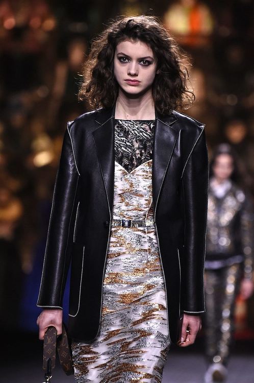 Колекцията на Louis Vuitton - ретро шик и футуристична визия