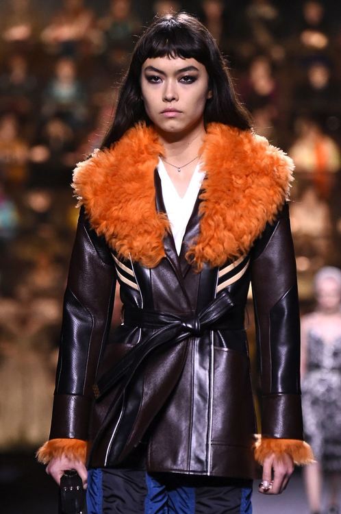 Колекцията на Louis Vuitton - ретро шик и футуристична визия