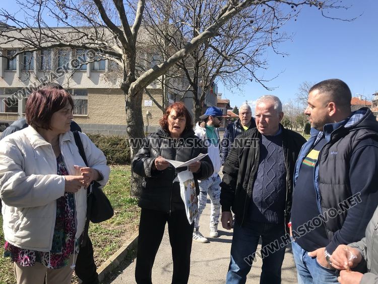 „Болярово” на протест заради разбити улици и липса на канализация