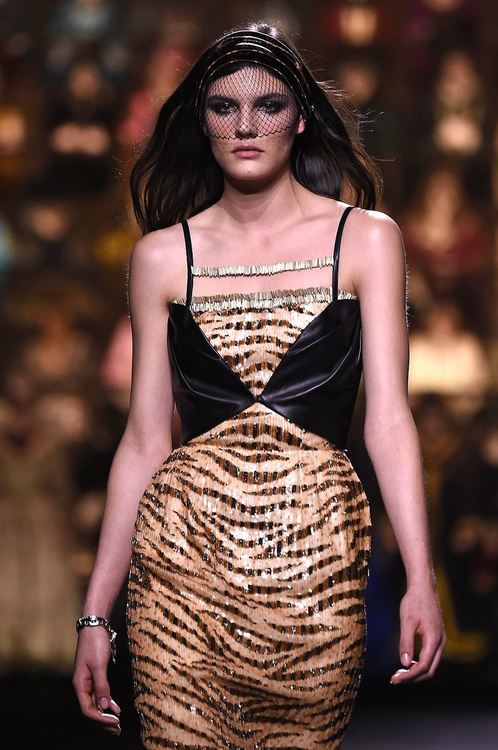 Колекцията на Louis Vuitton - ретро шик и футуристична визия