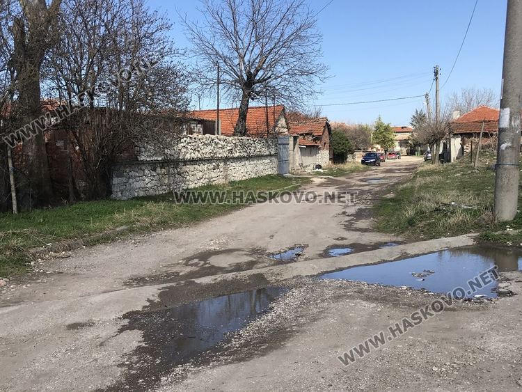 „Болярово” на протест заради разбити улици и липса на канализация