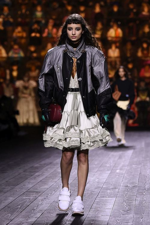 Колекцията на Louis Vuitton - ретро шик и футуристична визия