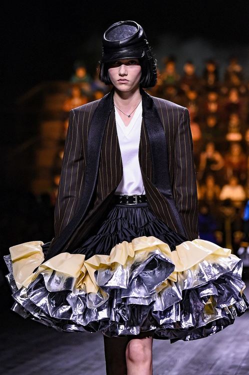 Колекцията на Louis Vuitton - ретро шик и футуристична визия