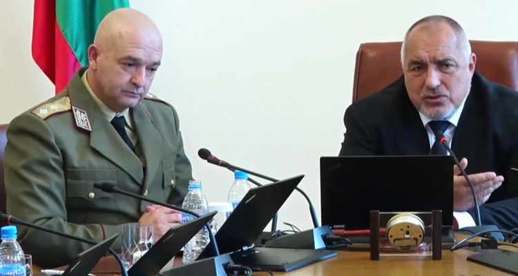Извънредни мерки у нас заради коронавируса. Патрули пред болниците  