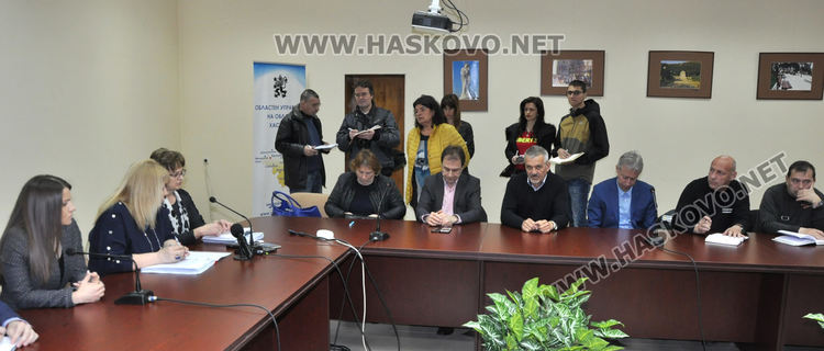 Изследват трима от Хасково за коронавирус, 59 са под домашна карантина 