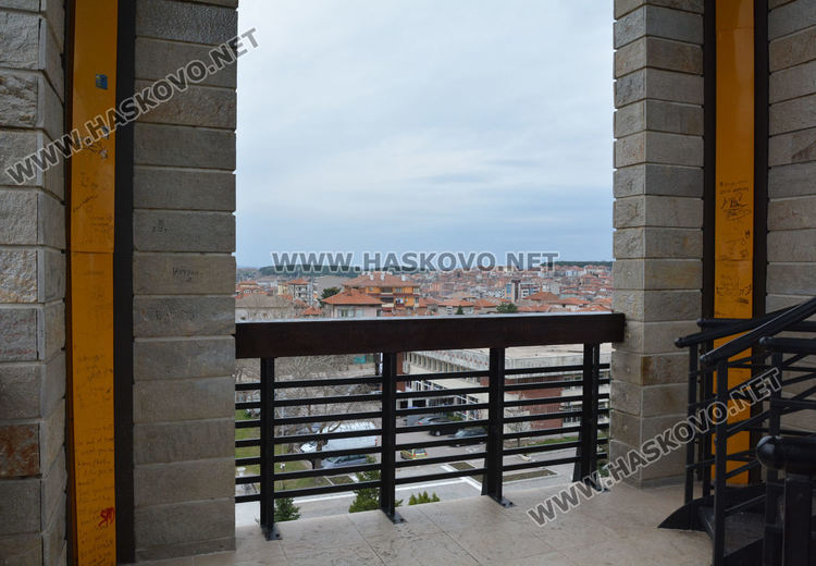 Нашариха Камбанарията в Хасково