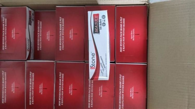 Спряха нелегален износ на близо 8 хил.защитни маски към Гърция