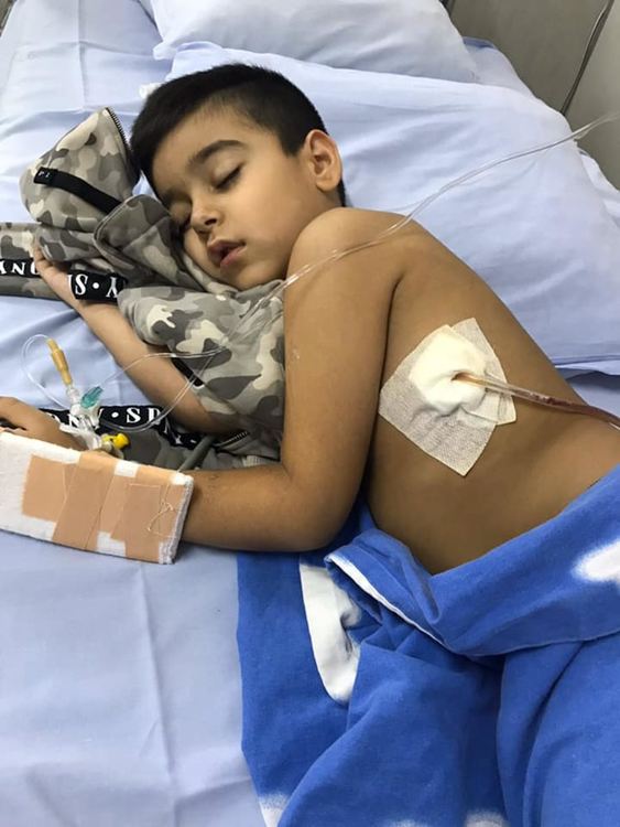 8-годишният Ангел се нуждае от 420 000 евро, за да оздравее