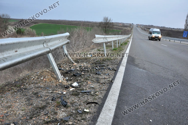 19-годишна водачка на Сеат пострада при катастрофа край Хасково