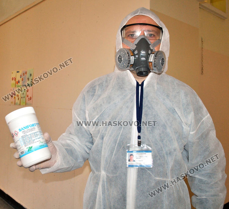 Дезинфекция в хасковски училища преди завръщането на децата след грипната ваканция