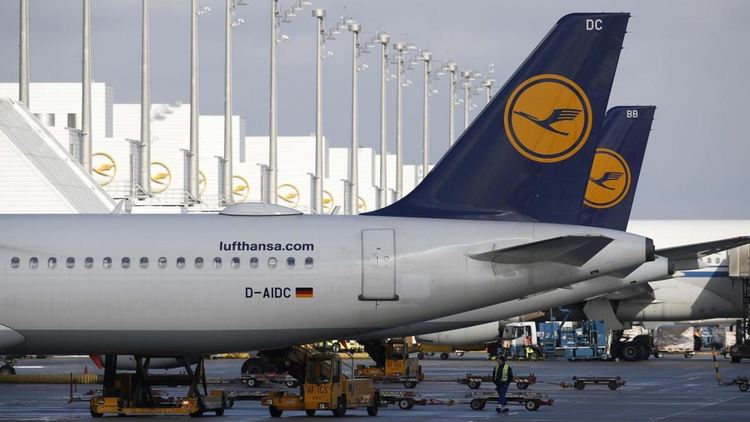 Тоталният срив на самолетните полети заради коронавируса променя правилата