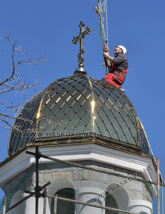 Църквата във Въгларово с нов купол и ремонт на камбанарията