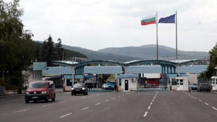 Сърбия затвори три пункта на границата с България заради коронавируса